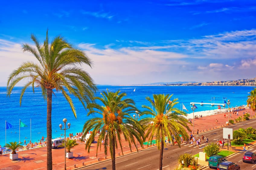 Vue aérienne de la promenade des Anglais à Nice