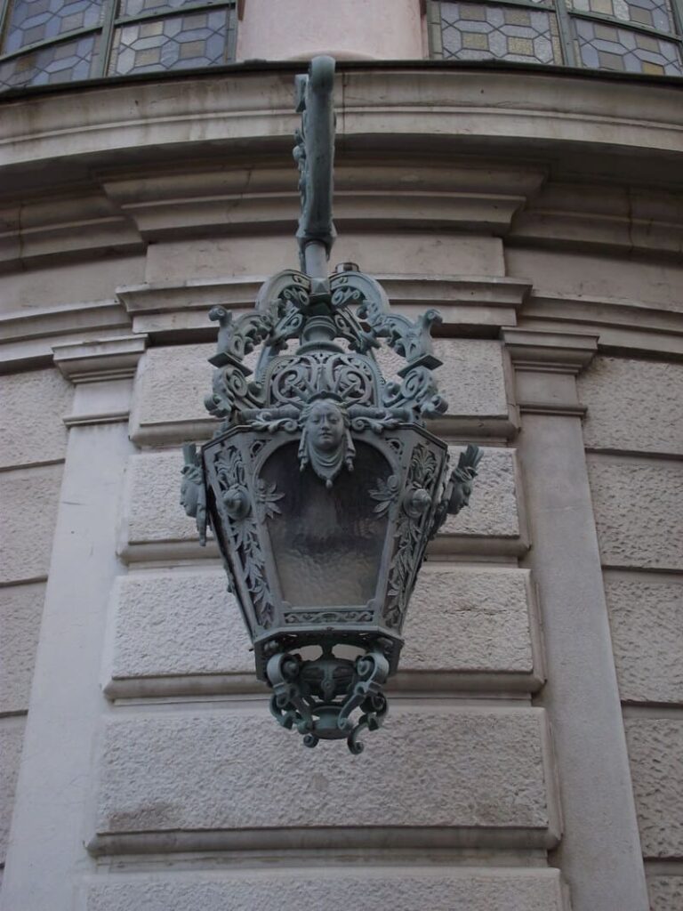 Detail feronerie Opera Nice