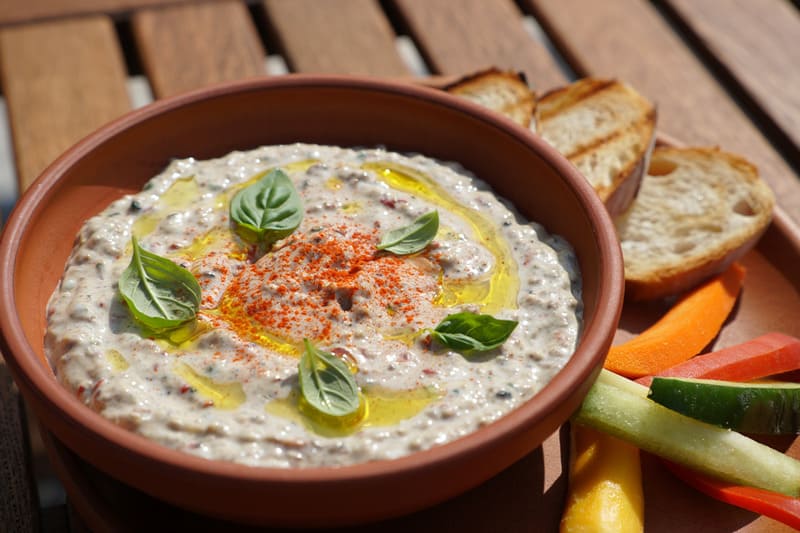 caviar d'aubergine en terrrine