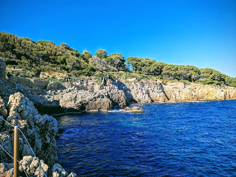Vue du sentier du litoral Nice
